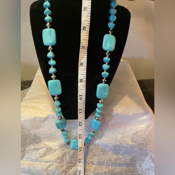 Vintage Turquoise Stone Necklace - Picture 2 of 2